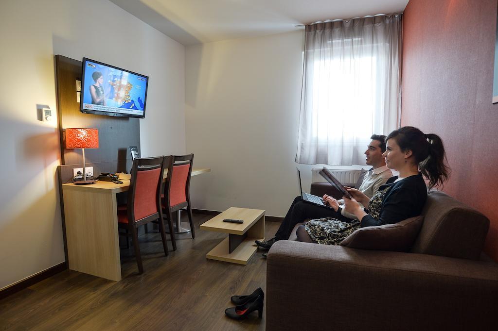 Apparthotel Privilodges Carre De Jaude Clermont-Ferrand Room photo