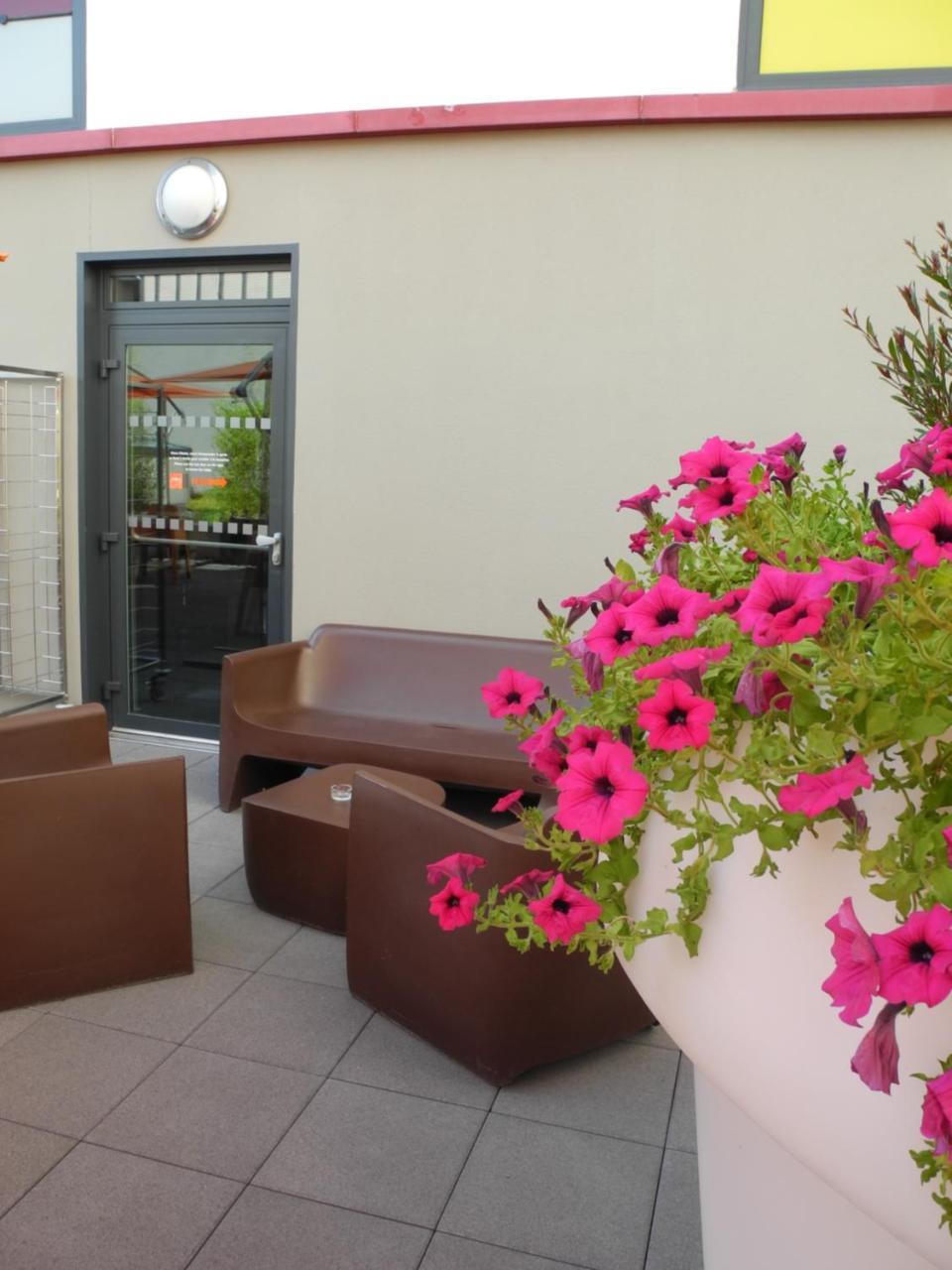 Apparthotel Privilodges Carre De Jaude Clermont-Ferrand Exterior photo