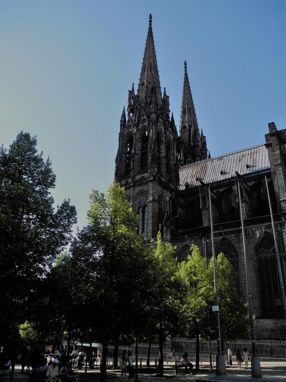 Apparthotel Privilodges Carre De Jaude Clermont-Ferrand Exterior photo